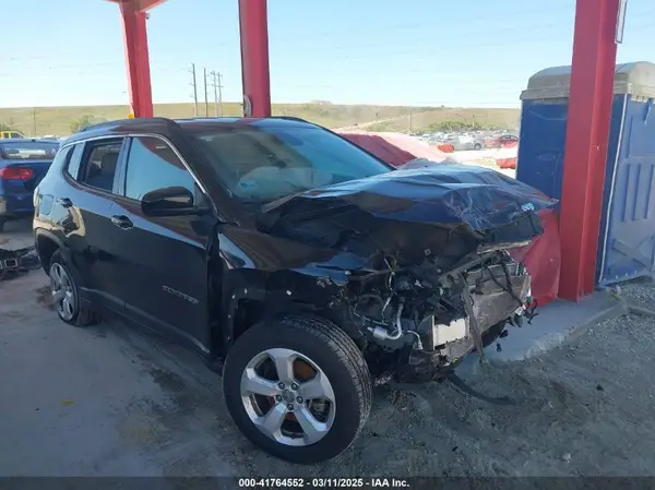 3C4NJCBB7KT788977 2019 JEEP COMPASS - Image 1