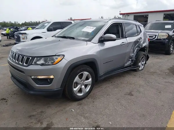 3C4NJCBB7KT851866 2019 JEEP COMPASS - Image 2