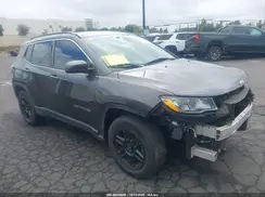 3C4NJCBB7KT855464 2019 JEEP COMPASS
