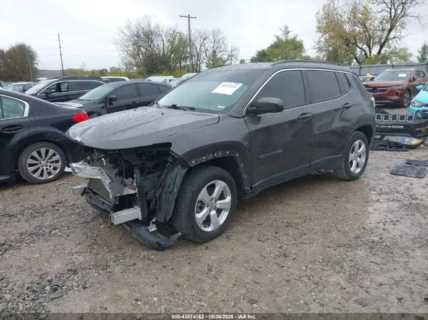 3C4NJCBB7LT133896 2020 JEEP COMPASS - Image 2