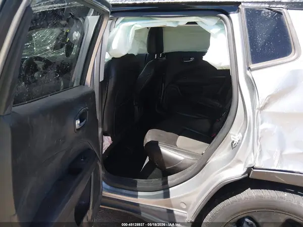 3C4NJCBB7LT257425 2020 JEEP COMPASS - Image 8