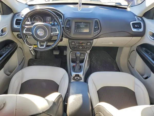 3C4NJCBB7LT258610 2020 JEEP COMPASS - Image 8