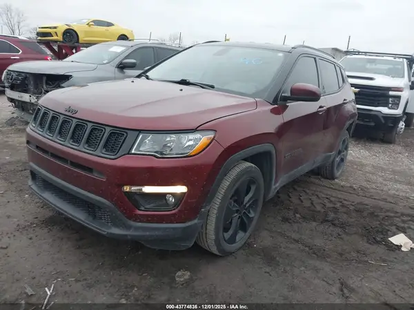 3C4NJCBB7MT510261 2021 JEEP COMPASS - Image 2