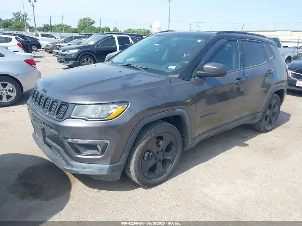 3C4NJCBB7MT527321 2021 JEEP COMPASS - Image 2