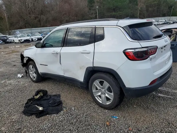 3C4NJCBB7NT138275 2022 JEEP COMPASS - Image 2