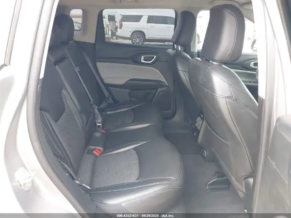 3C4NJCBB7NT156548 2022 JEEP COMPASS - Image 8