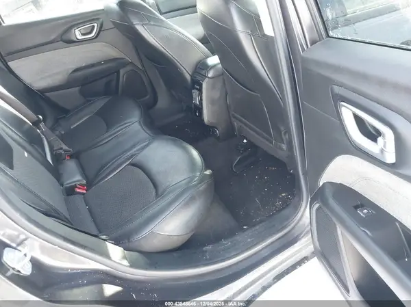 3C4NJCBB7NT234858 2022 JEEP COMPASS - Image 8