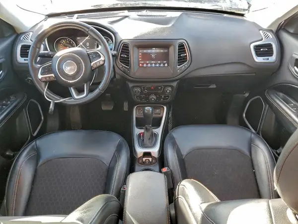 3C4NJCBB8HT632908 2017 JEEP COMPASS - Image 8