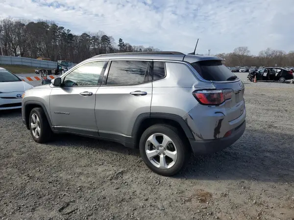 3C4NJCBB8HT647800 2017 JEEP COMPASS - Image 2