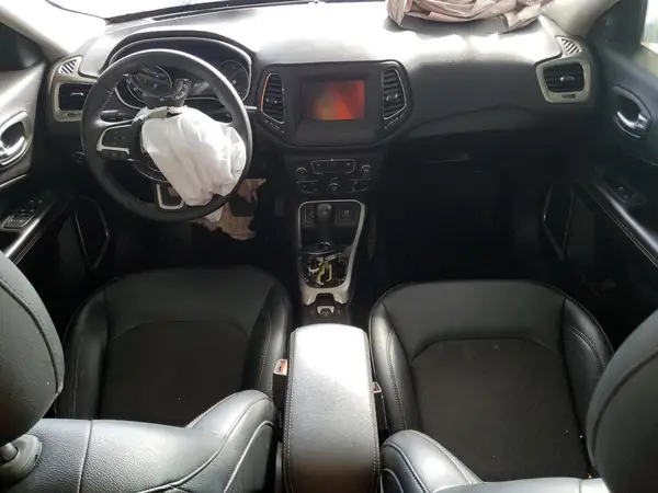 3C4NJCBB8HT658246 2017 JEEP COMPASS - Image 8
