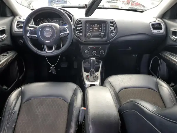 3C4NJCBB8HT672664 2017 JEEP COMPASS - Image 8