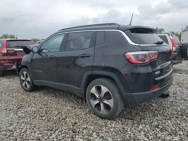 3C4NJCBB8JT102749 2018 JEEP COMPASS - Image 2