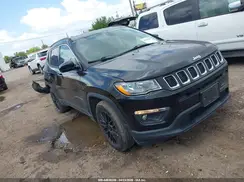 3C4NJCBB8JT125318 2018 JEEP COMPASS