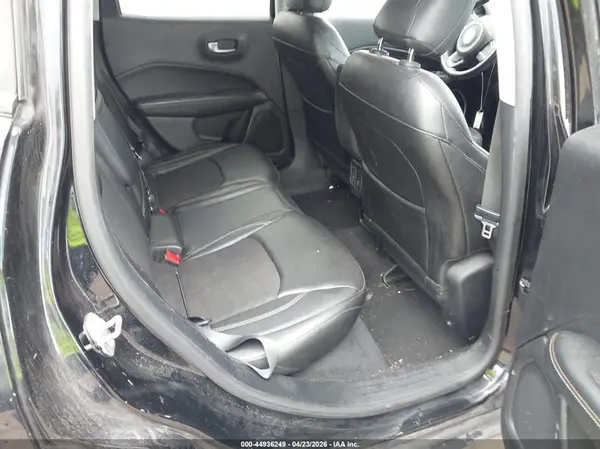 3C4NJCBB8JT125318 2018 JEEP COMPASS - Image 8