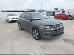 3C4NJCBB8JT125433 2018 JEEP COMPASS