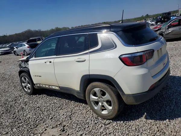3C4NJCBB8JT165527 2018 JEEP COMPASS - Image 2