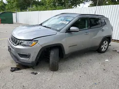 3C4NJCBB8JT166242 2018 JEEP COMPASS