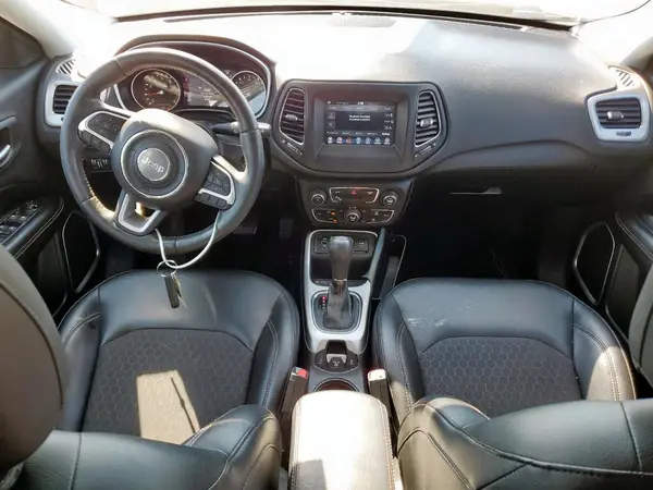 3C4NJCBB8JT169691 2018 JEEP COMPASS - Image 8
