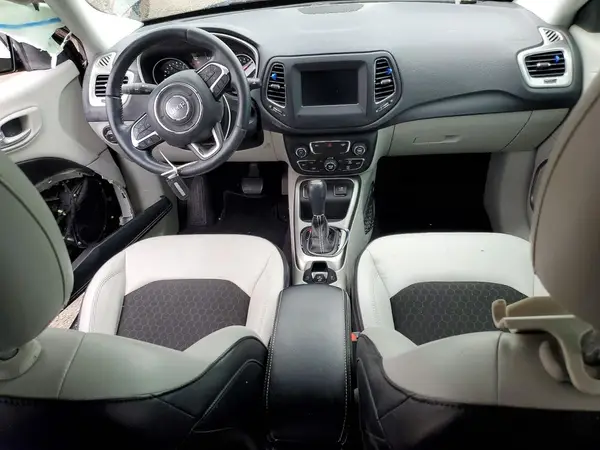 3C4NJCBB8JT182456 2018 JEEP COMPASS - Image 8