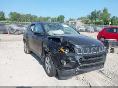 3C4NJCBB8JT186300 2018 JEEP COMPASS