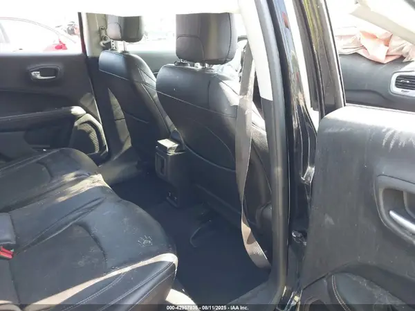 3C4NJCBB8JT186300 2018 JEEP COMPASS - Image 8