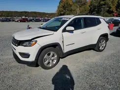 3C4NJCBB8JT194123 2018 JEEP COMPASS