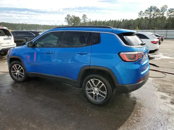 3C4NJCBB8JT204827 2018 JEEP COMPASS - Image 2