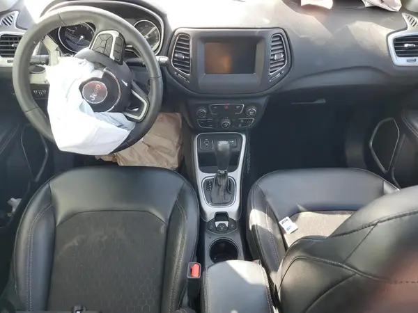 3C4NJCBB8JT228903 2018 JEEP COMPASS - Image 8