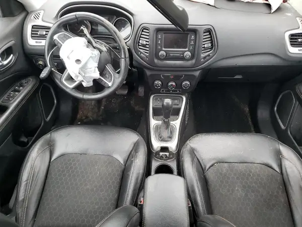 3C4NJCBB8JT287353 2018 JEEP COMPASS - Image 8