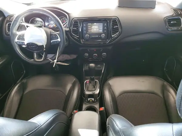 3C4NJCBB8JT300151 2018 JEEP COMPASS - Image 8