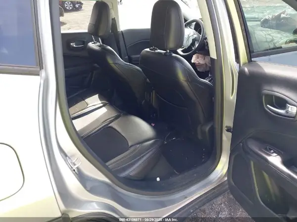 3C4NJCBB8JT368109 2018 JEEP COMPASS - Image 8