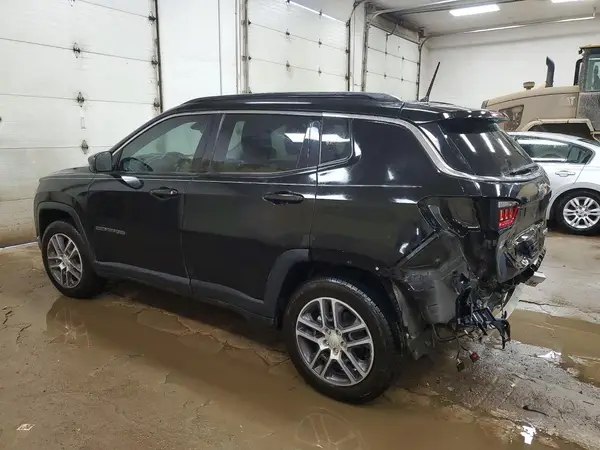 3C4NJCBB8JT374654 2018 JEEP COMPASS - Image 2