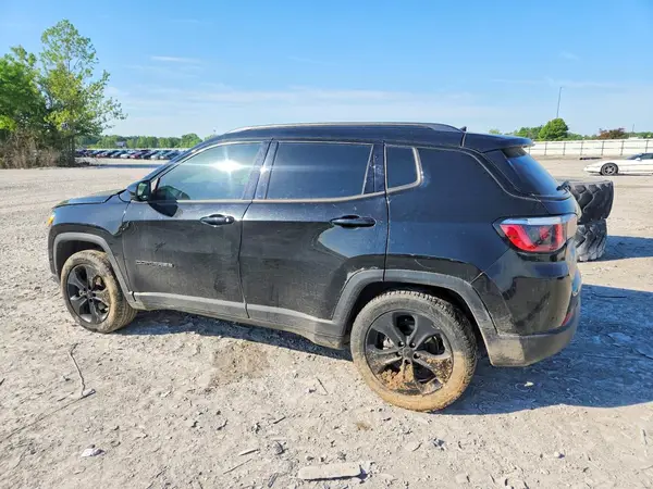 3C4NJCBB8JT408253 2018 JEEP COMPASS - Image 2
