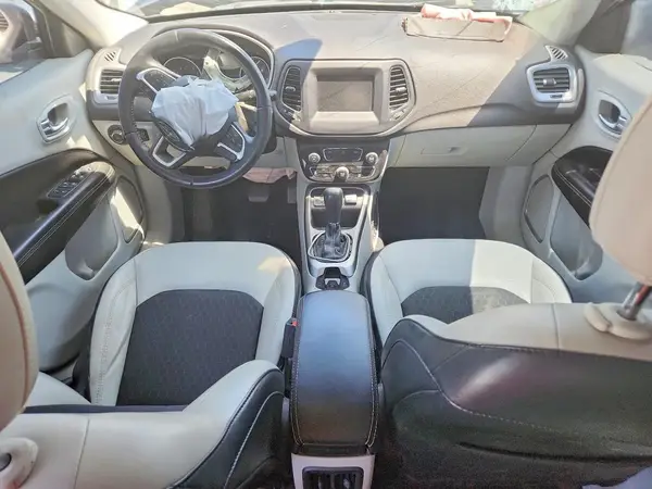 3C4NJCBB8JT461700 2018 JEEP COMPASS - Image 8