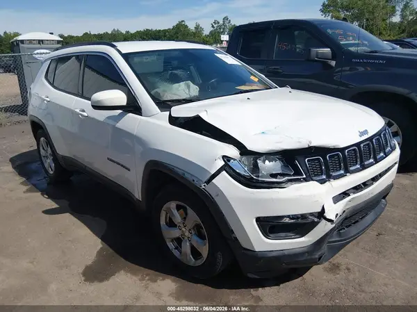 3C4NJCBB8JT462734 2018 JEEP COMPASS - Image 1