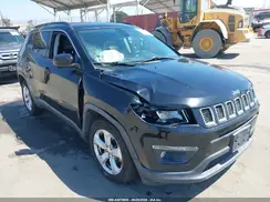 3C4NJCBB8JT469425 2018 JEEP COMPASS