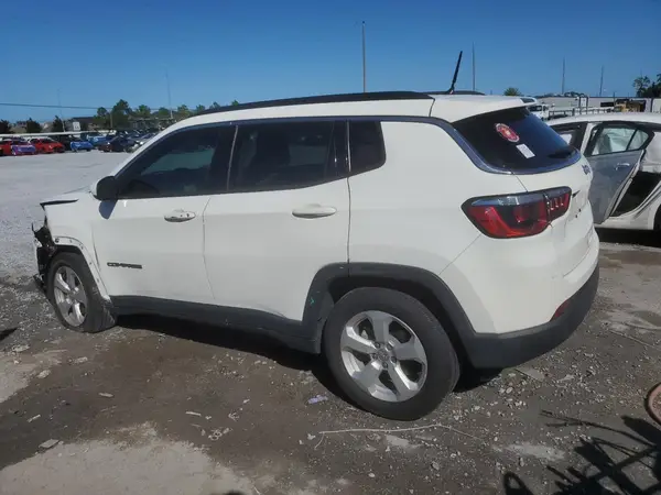 3C4NJCBB8JT471398 2018 JEEP COMPASS - Image 2