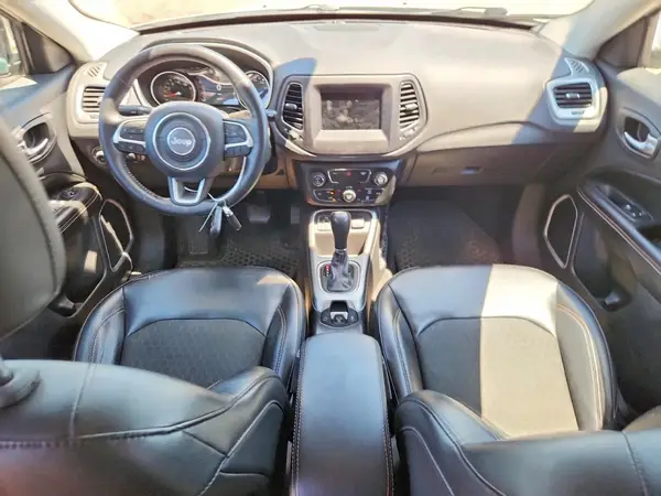 3C4NJCBB8JT488959 2018 JEEP COMPASS - Image 8