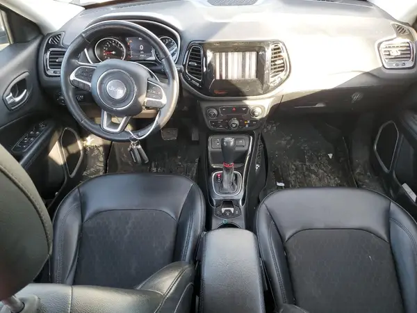 3C4NJCBB8JT494082 2018 JEEP COMPASS - Image 8