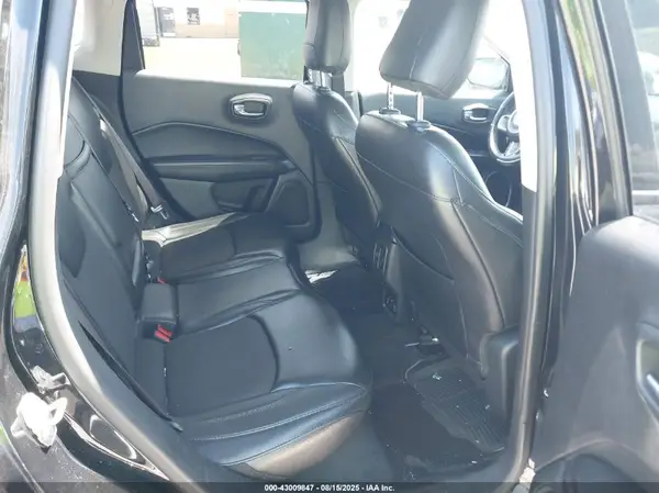 3C4NJCBB8JT494129 2018 JEEP COMPASS - Image 8
