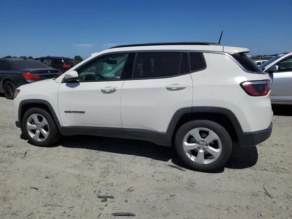 3C4NJCBB8JT495295 2018 JEEP COMPASS - Image 2