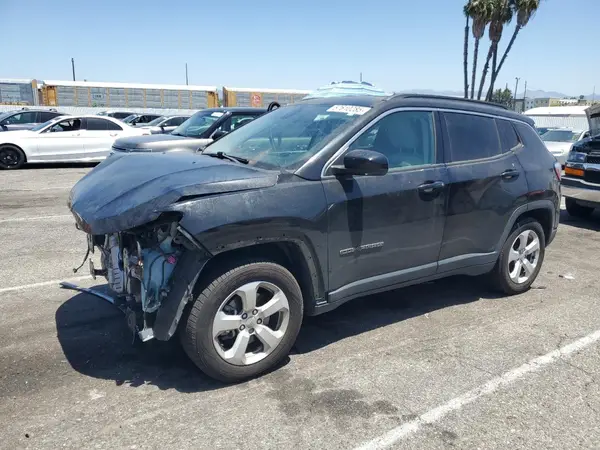 3C4NJCBB8JT495393 2018 JEEP COMPASS - Image 1