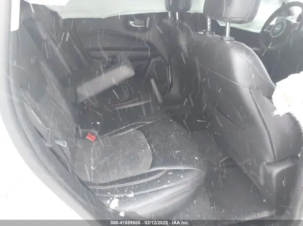 3C4NJCBB8JT502584 2018 JEEP COMPASS - Image 8