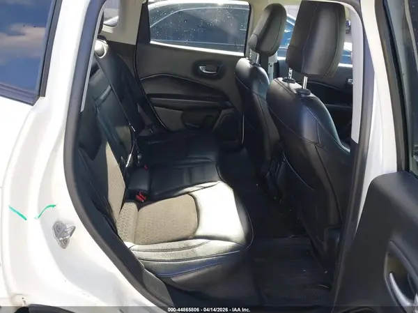 3C4NJCBB8JT502861 2018 JEEP COMPASS - Image 8