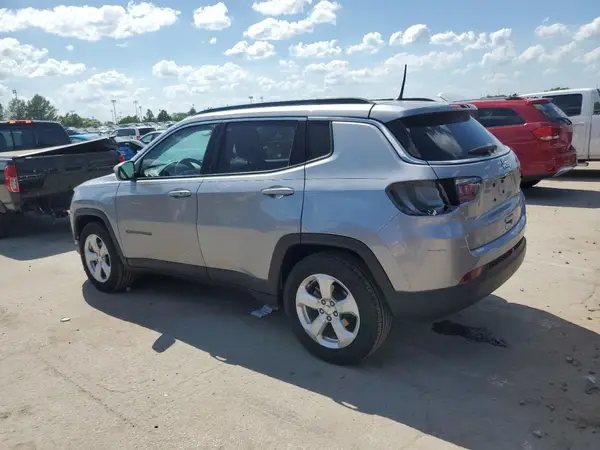 3C4NJCBB8JT503203 2018 JEEP COMPASS - Image 2