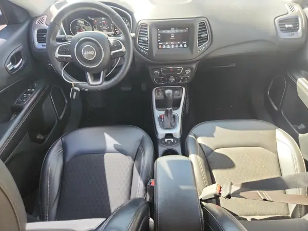 3C4NJCBB8JT503427 2018 JEEP COMPASS - Image 8