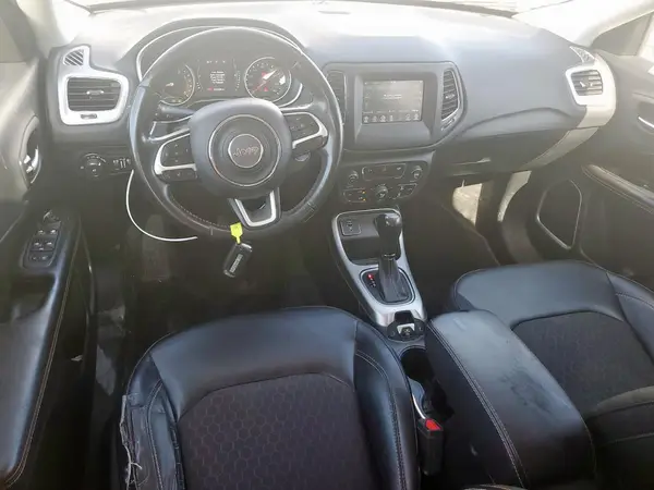 3C4NJCBB8KT615954 2019 JEEP COMPASS - Image 8