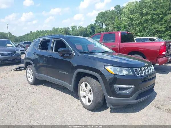 3C4NJCBB8KT616313 2019 JEEP COMPASS - Image 1
