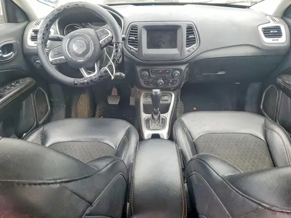 3C4NJCBB8KT652261 2019 JEEP COMPASS - Image 8