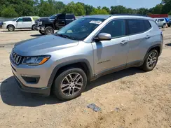 3C4NJCBB8KT679542 2019 JEEP COMPASS